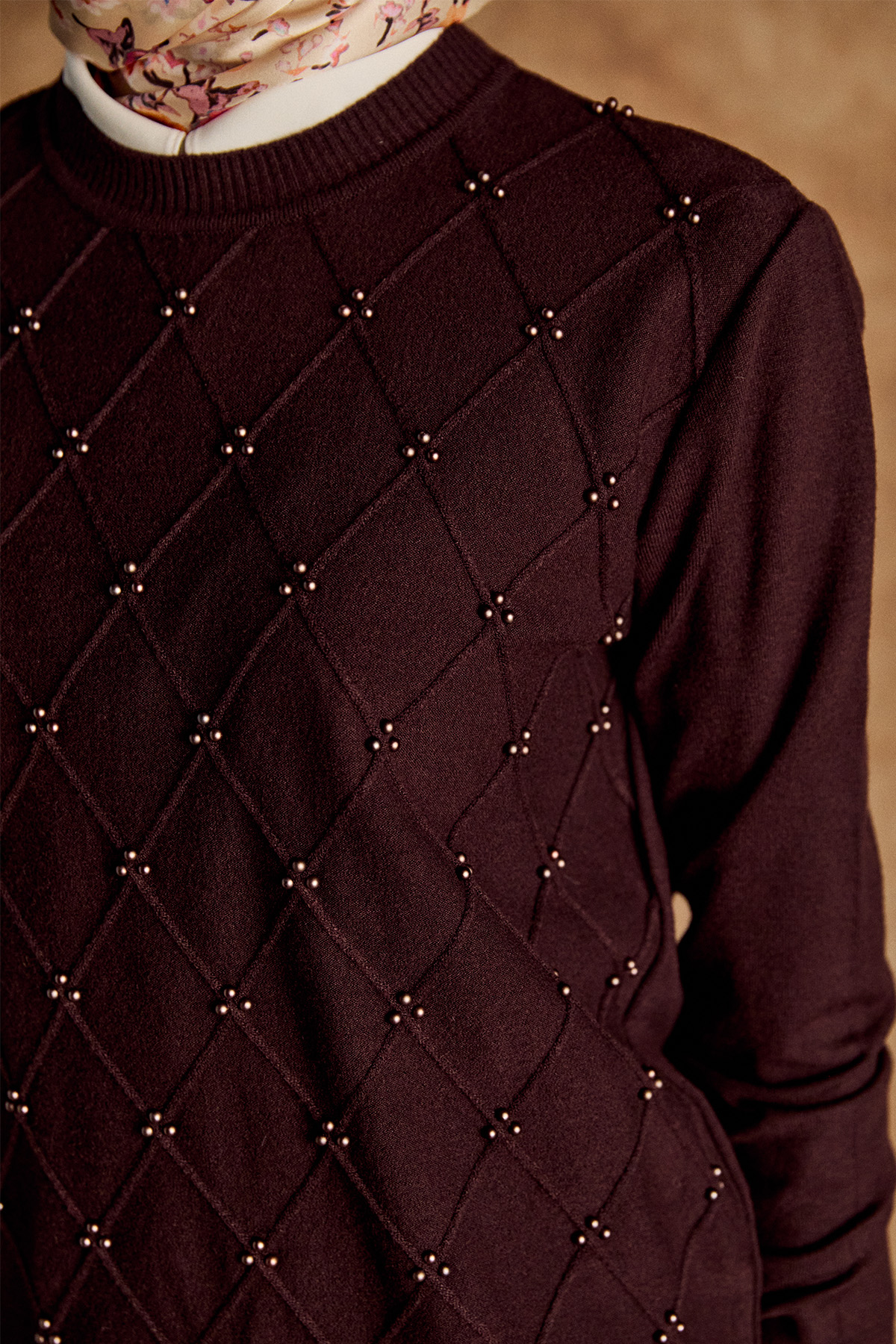 Taş Detaylı Baklava Desenli Triko Bluz