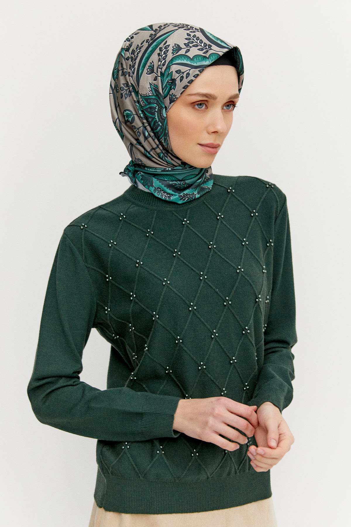 Taş Detaylı Baklava Desenli Triko Bluz