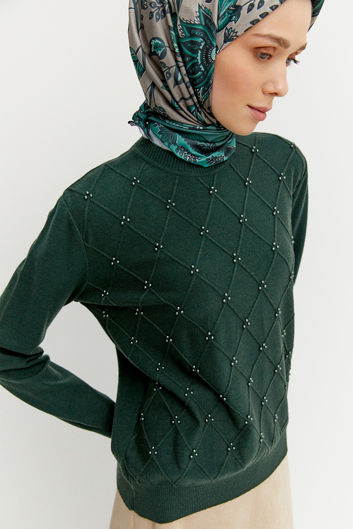 Taş Detaylı Baklava Desenli Triko Bluz