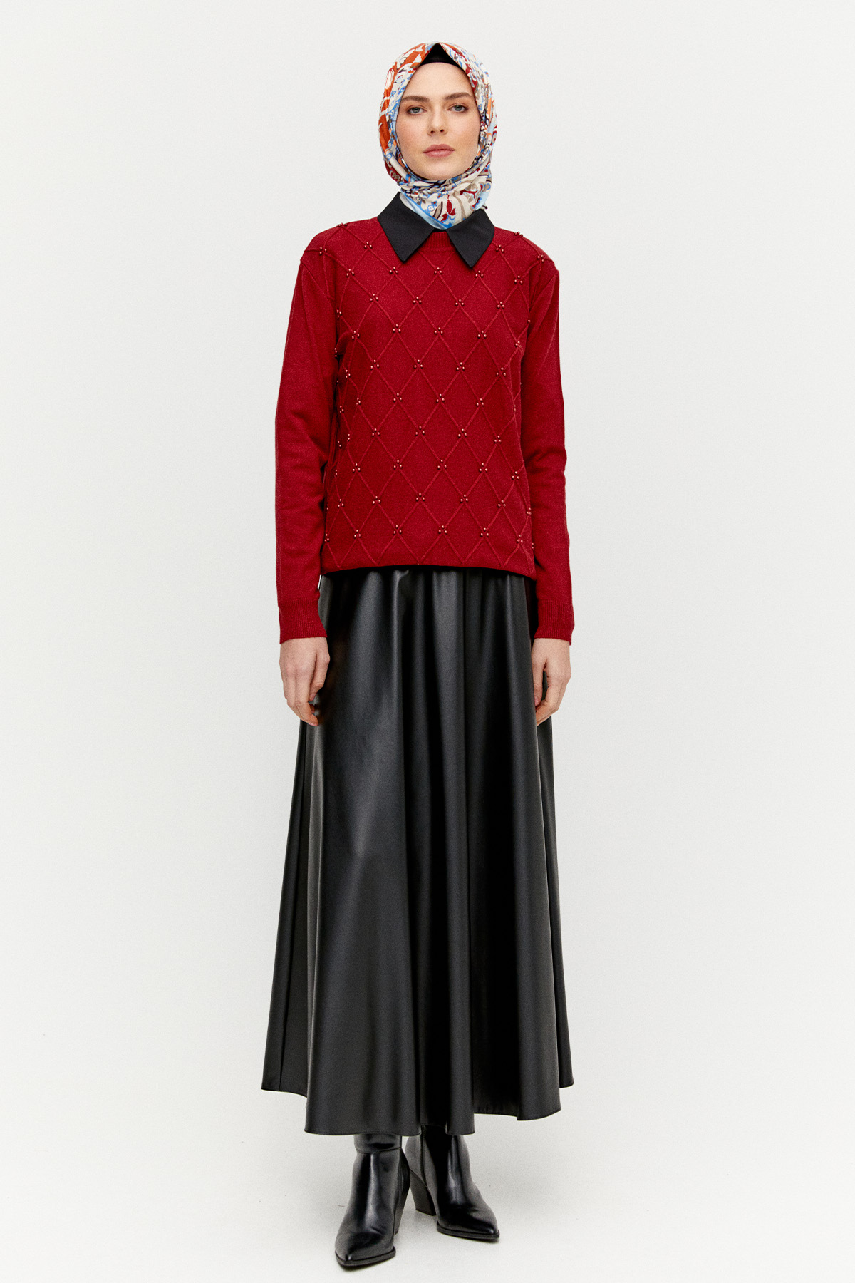 Taş Detaylı Baklava Desenli Triko Bluz