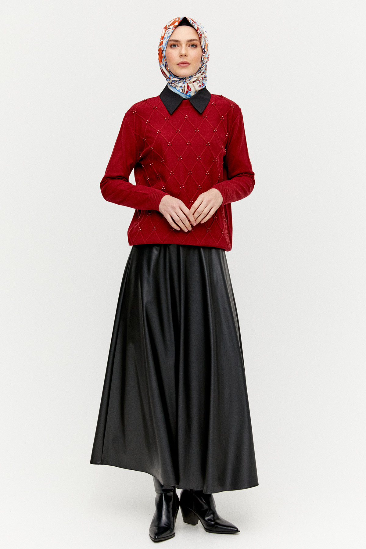 Taş Detaylı Baklava Desenli Triko Bluz