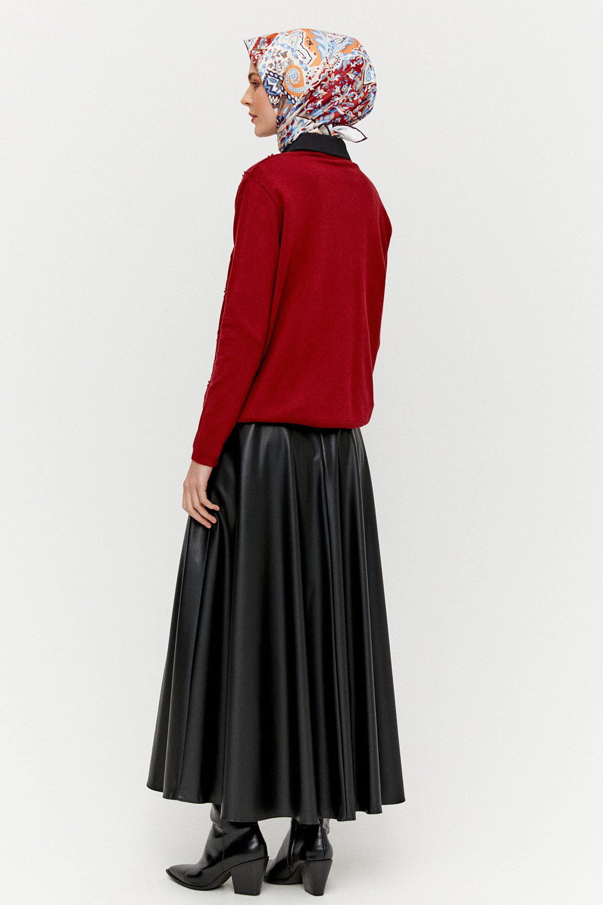 Taş Detaylı Baklava Desenli Triko Bluz