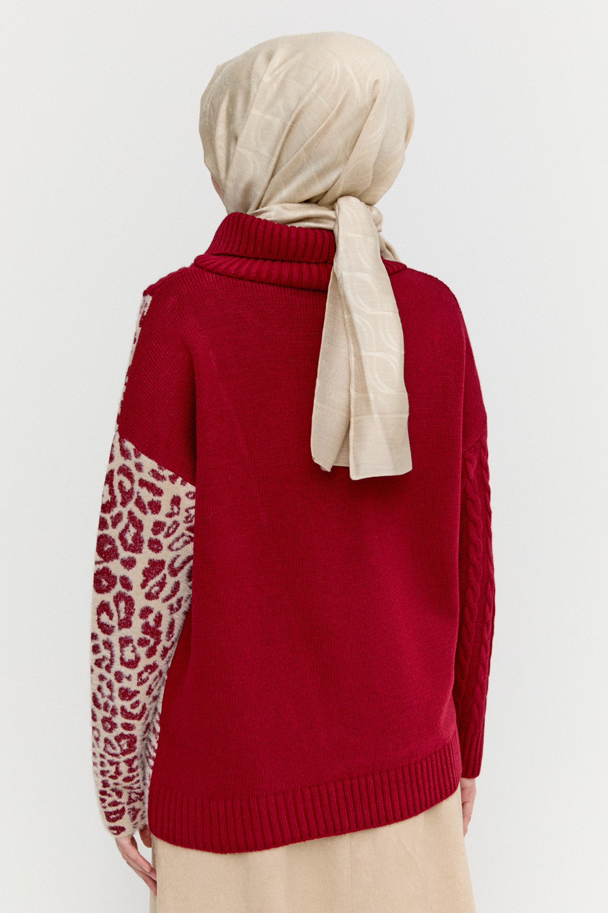 Boğazlı Triko Bluz, Tesettür Giyim