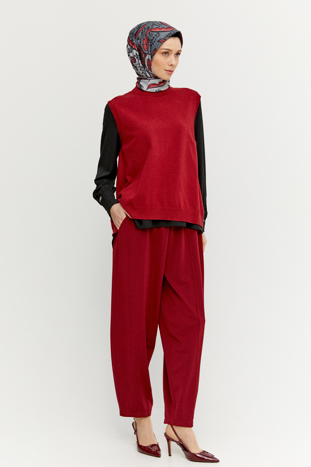 Süs Düğmeli Pencereli Süveter, Tesettür Giyim