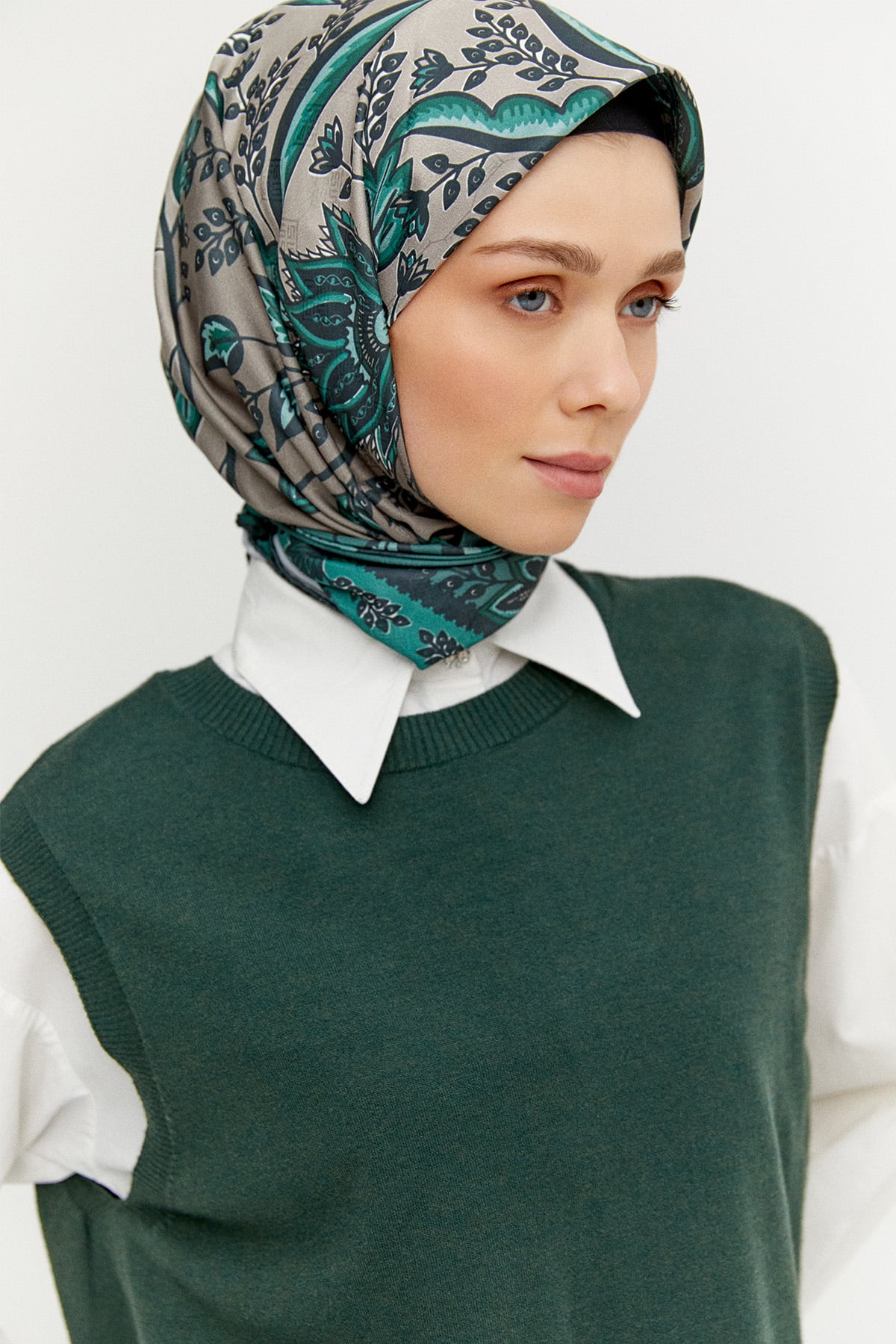 Süs Düğmeli Pencereli Süveter, Tesettür Giyim