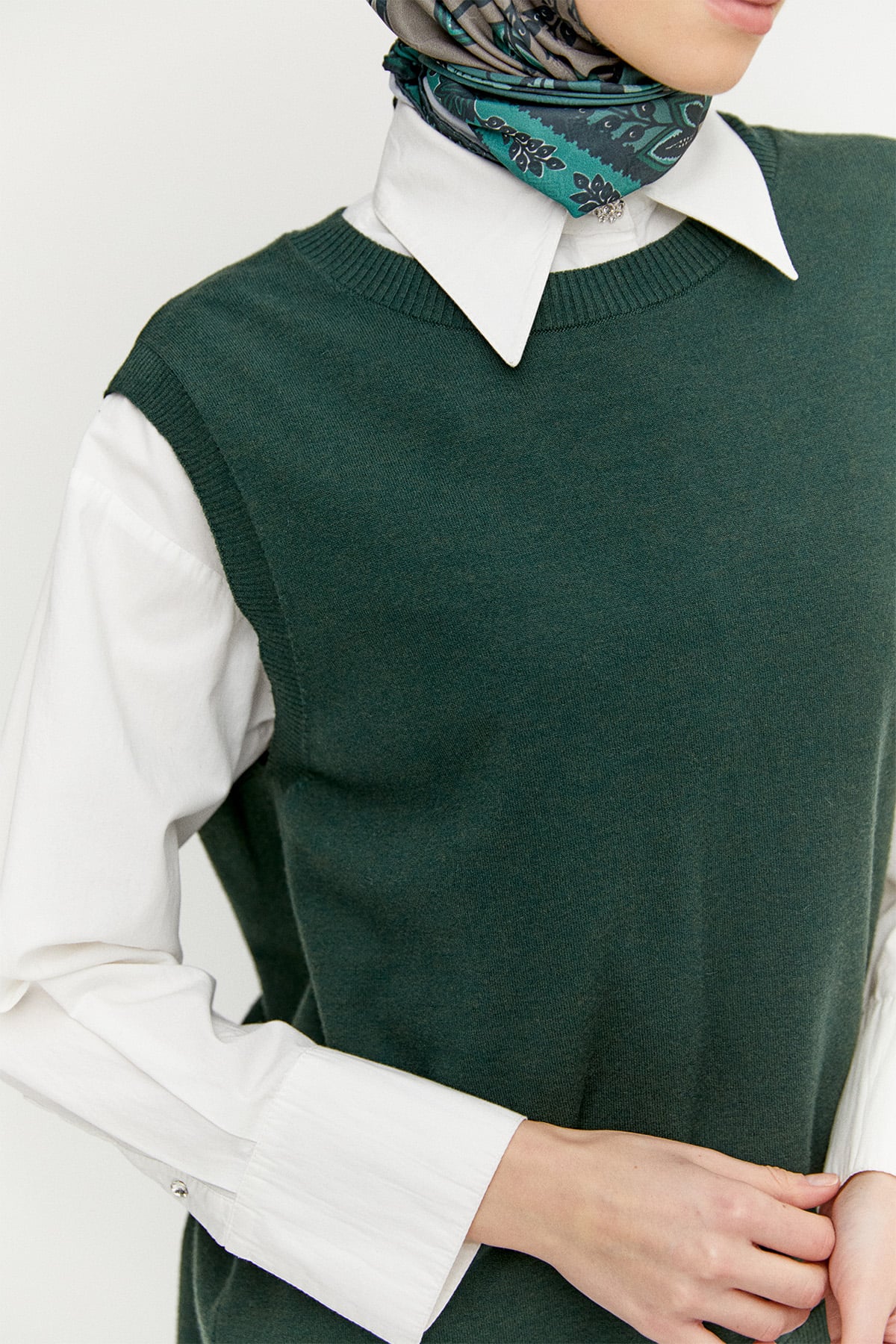 Süs Düğmeli Pencereli Süveter, Tesettür Giyim