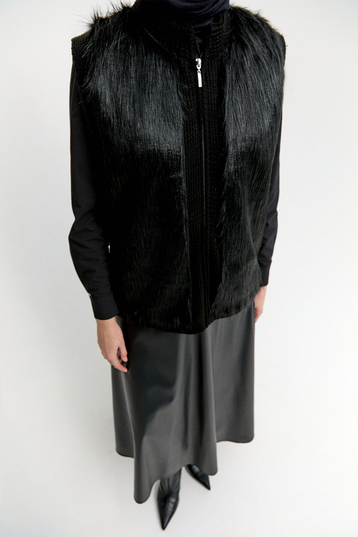 Suni Kürklü Örme Yelek, Tesettür Giyim