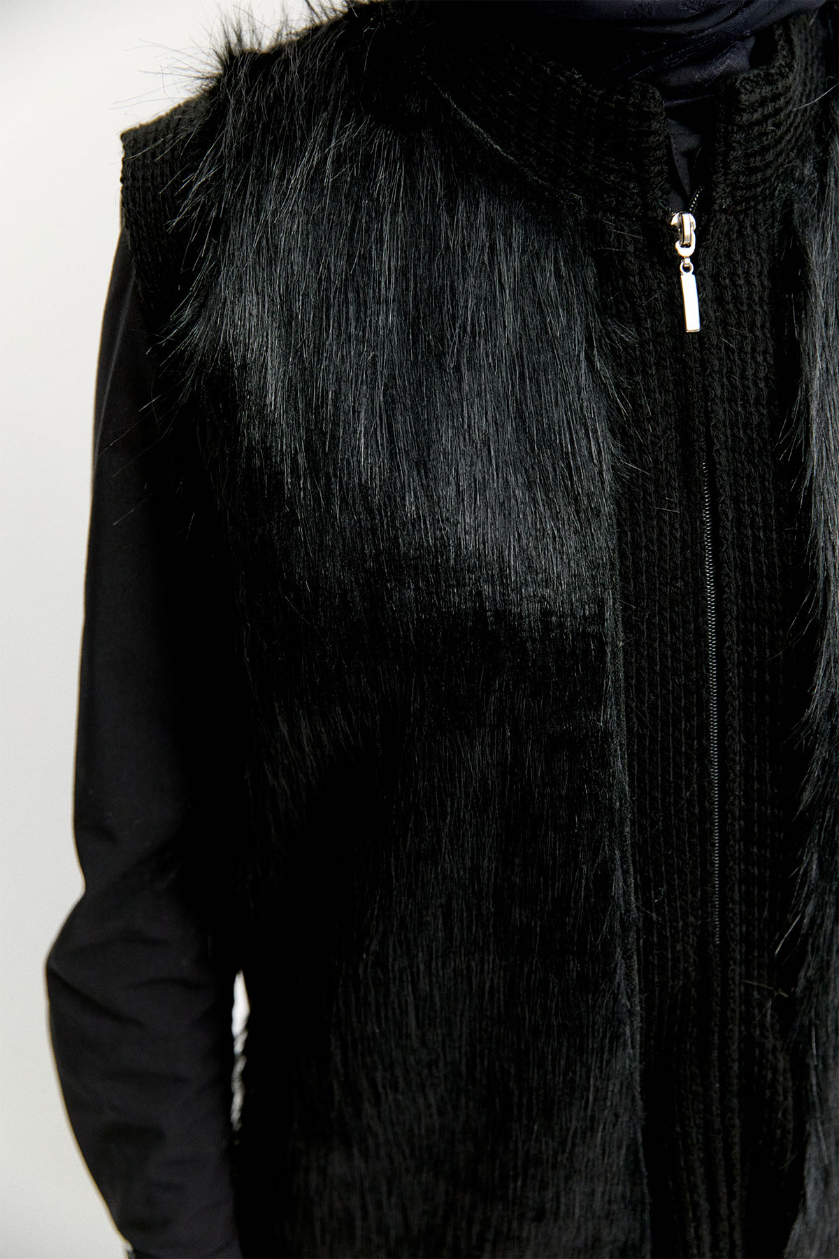 Suni Kürklü Örme Yelek, Tesettür Giyim