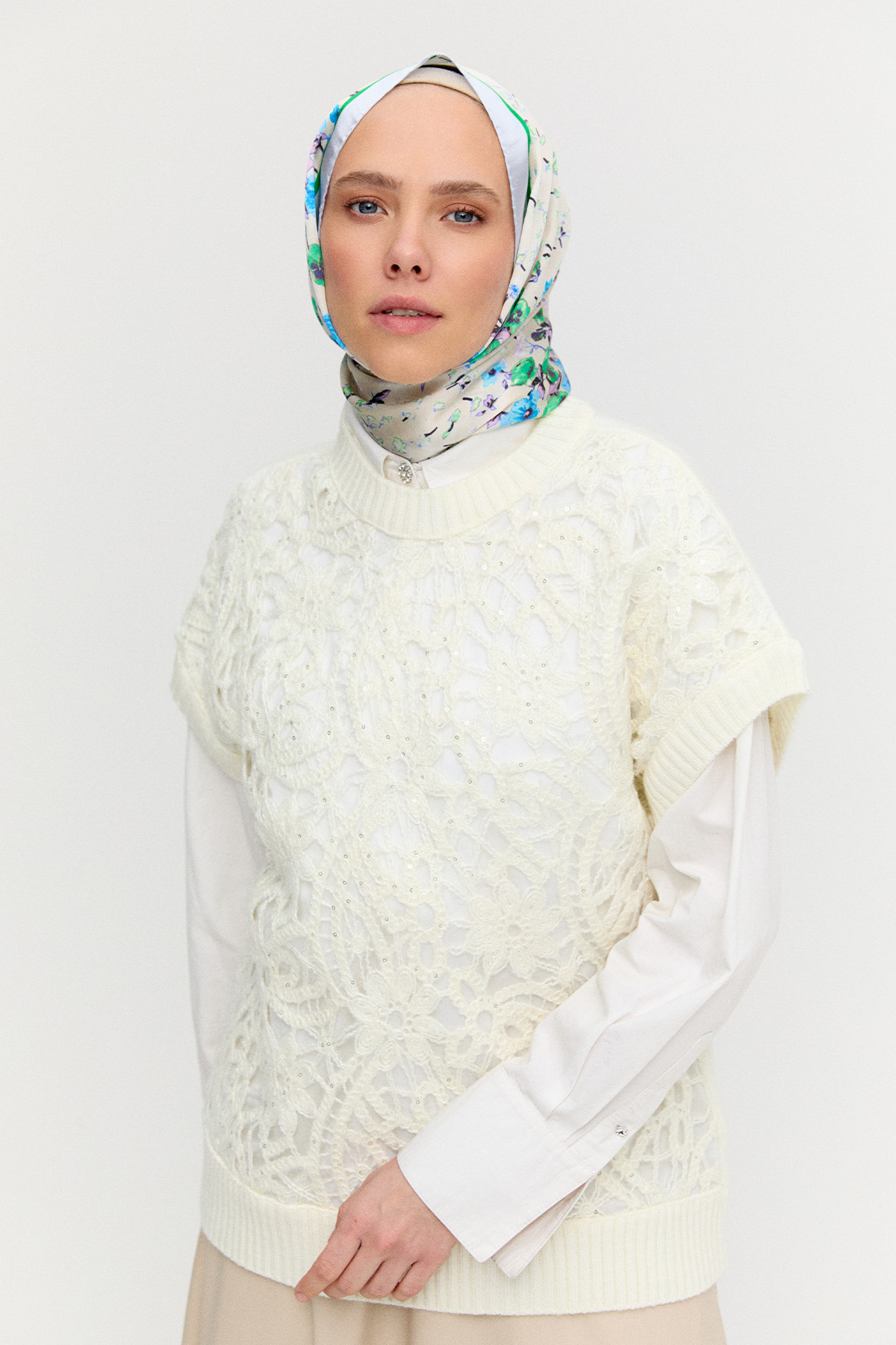 Payet Detaylı Çiçek Desenli Süveter, Tesettür Giyim