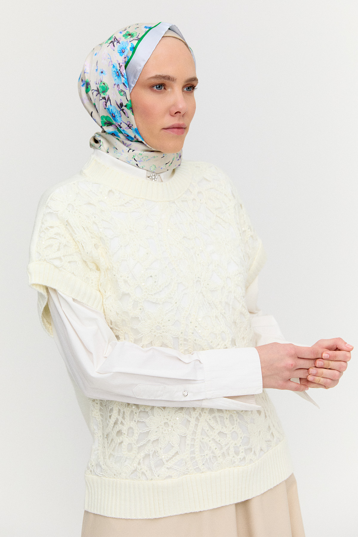 Payet Detaylı Çiçek Desenli Süveter, Tesettür Giyim