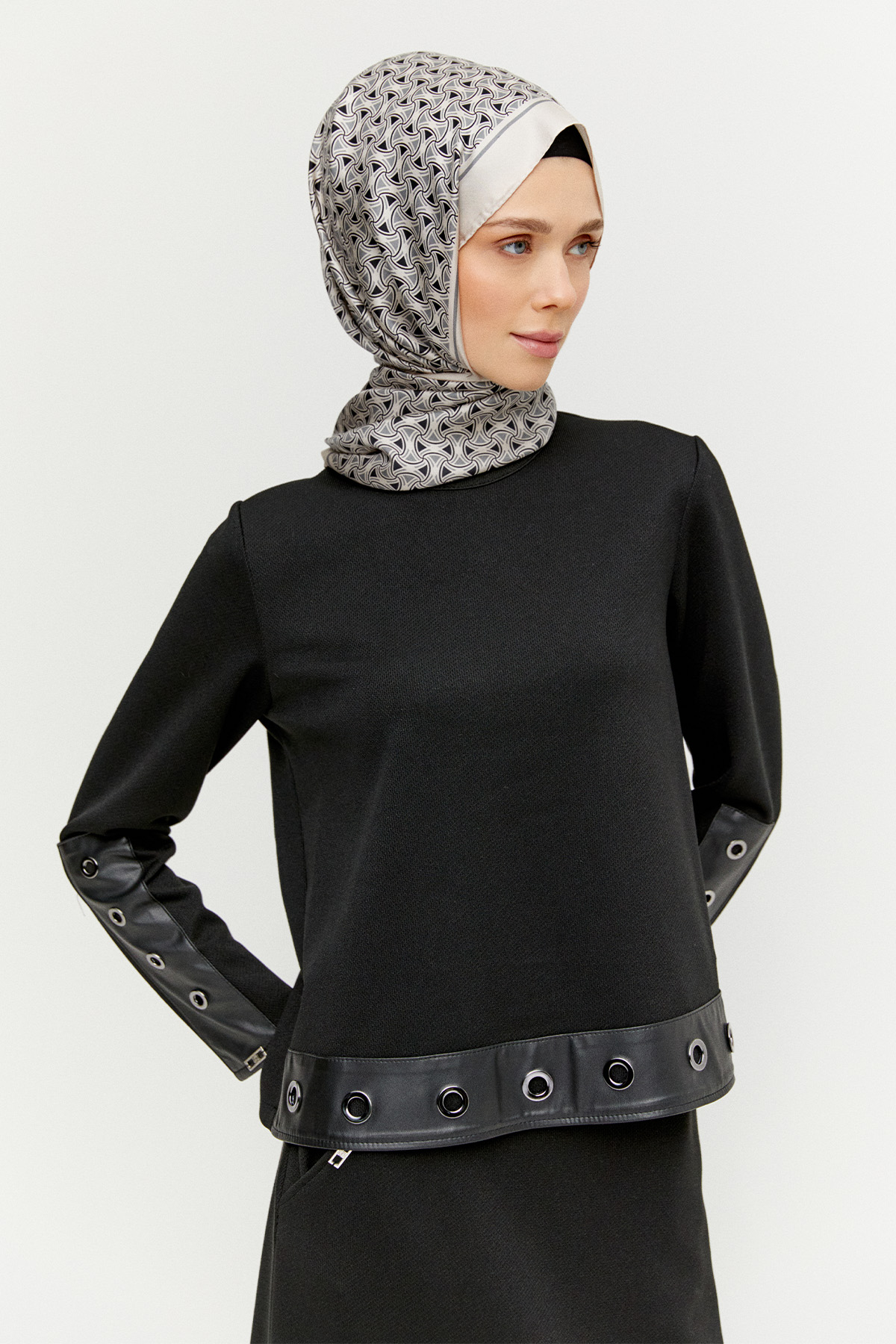 Kuşgözlü Hakim Yakalı Bluz, Tesettür Giyim