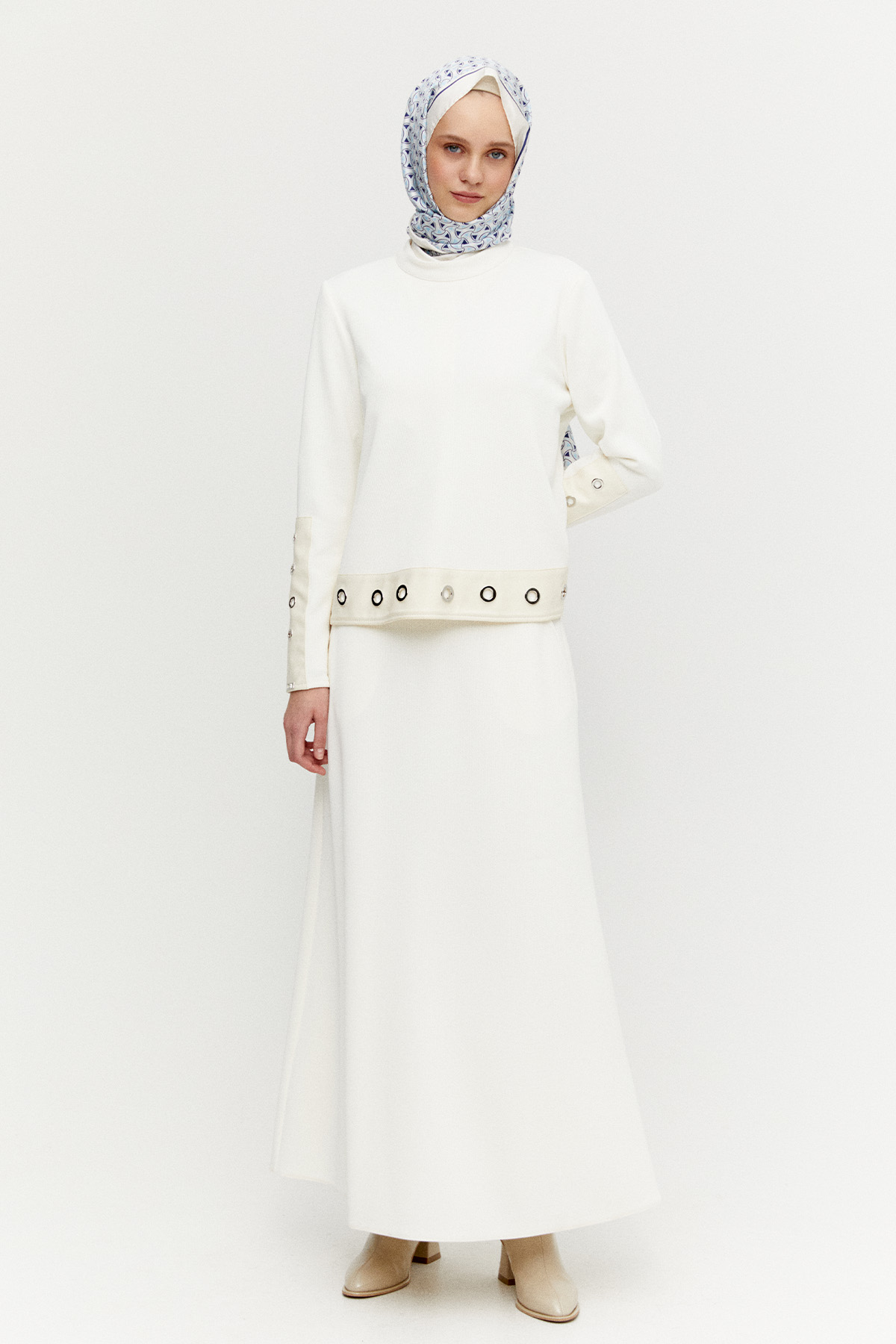 Kuşgözlü Deri Detaylı Hakim Yaka Bluz