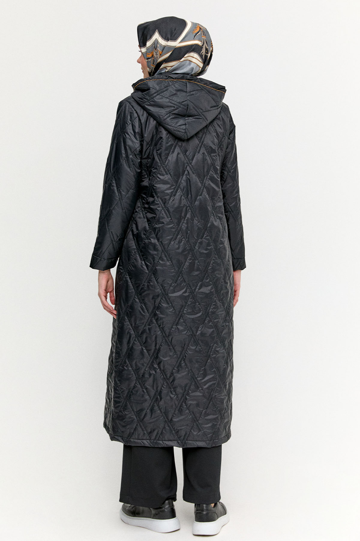 Baklava Desenli Kapitone Kaban, Tesettür Giyim