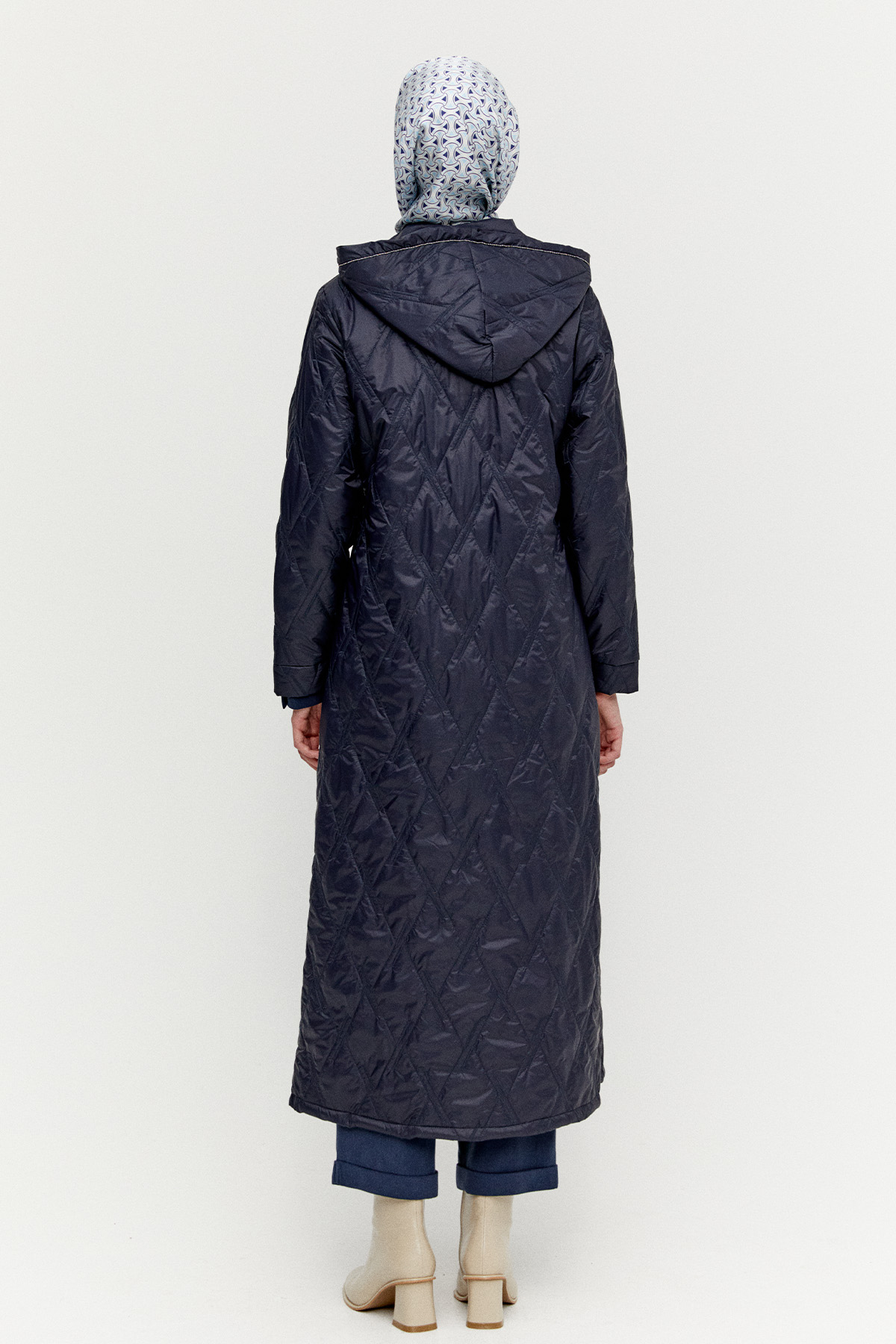 Baklava Desenli Büyük Beden Kapitone Kaban