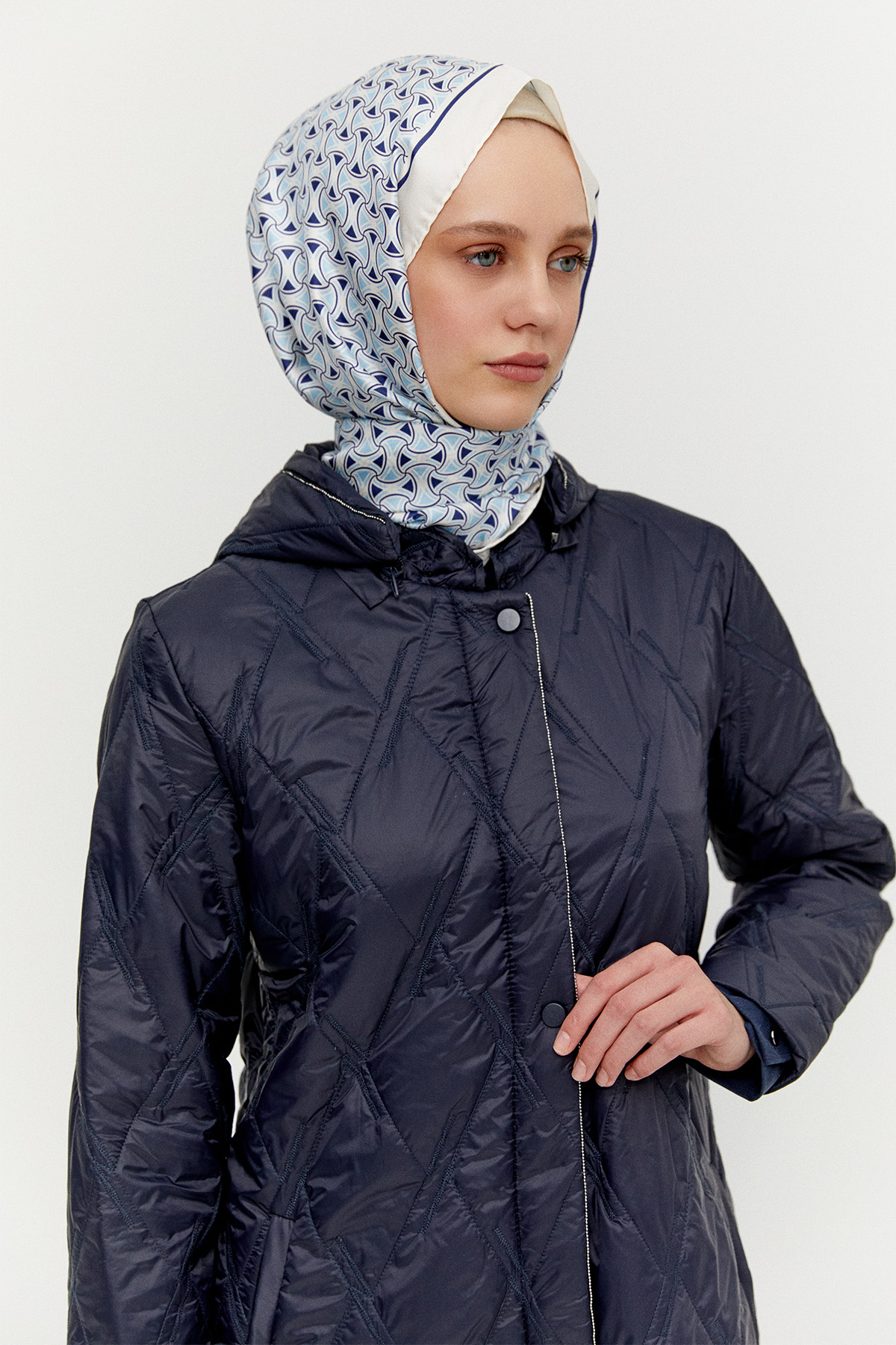 Baklava Desenli Büyük Beden Kapitone Kaban