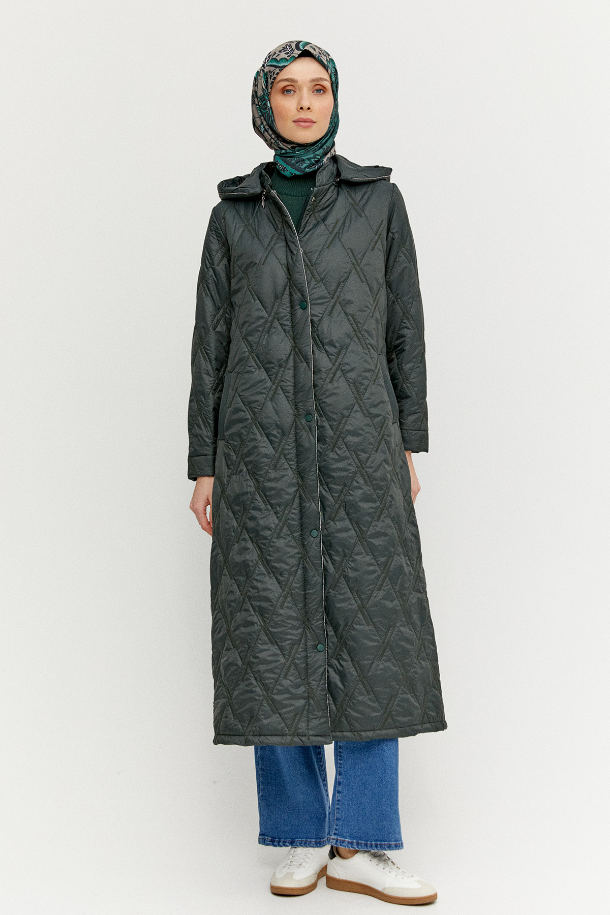 Baklava Desenli Kapitone Kaban, Tesettür Giyim