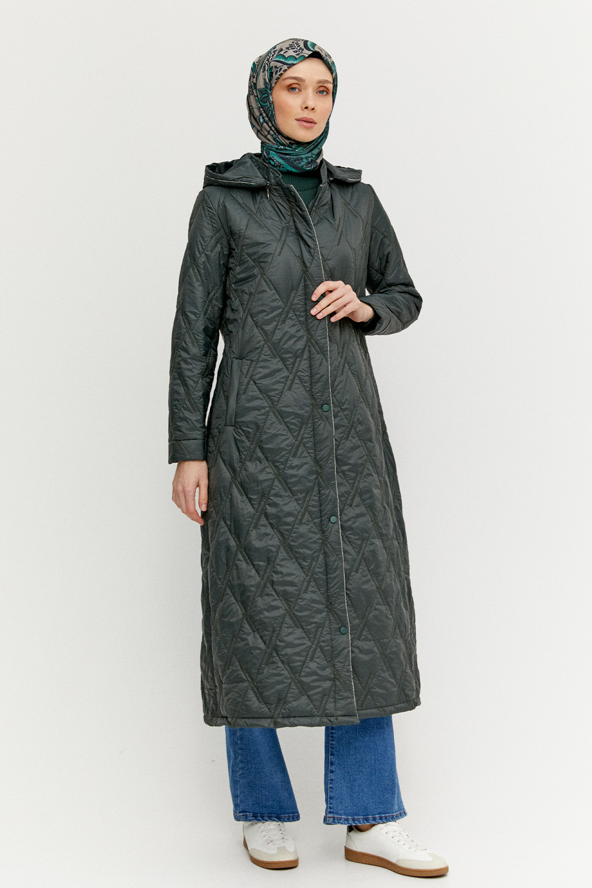 Baklava Desenli Kapitone Kaban, Tesettür Giyim