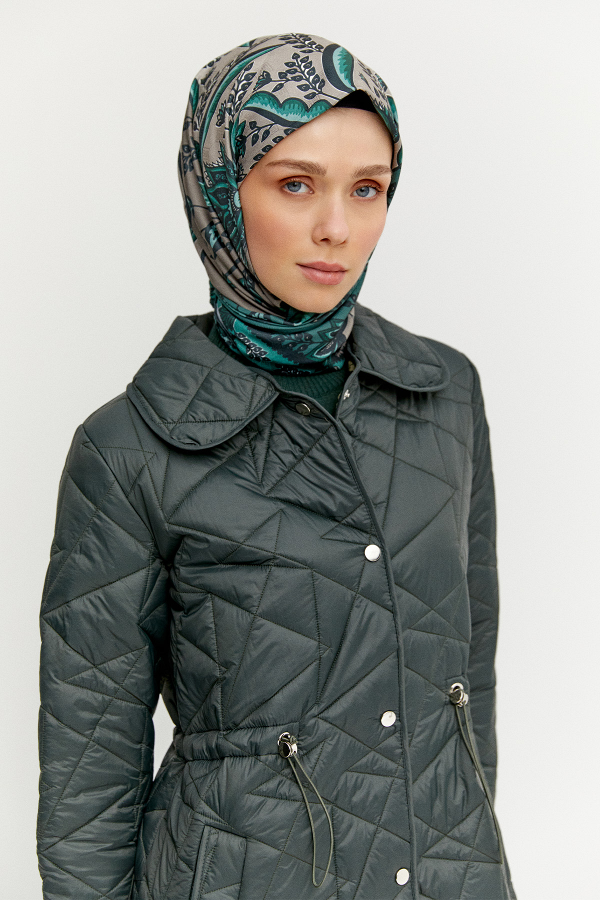 Büyük Beden Kapitone Kaban, Tesettür Giyim