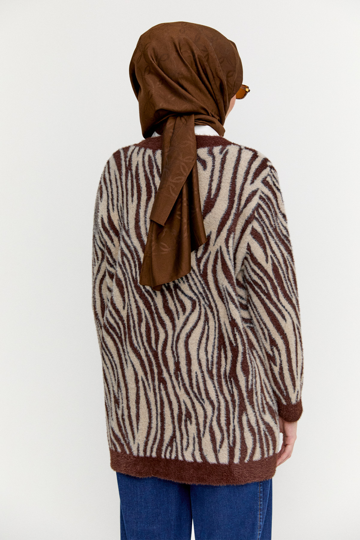 Desenli V Yaka Triko Hırka, Tesettür Giyim