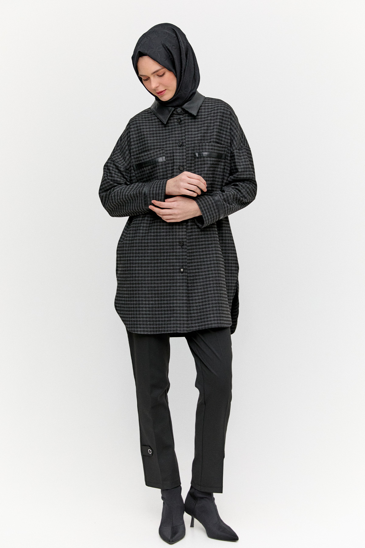 Deri Detaylı Kareli Ceket, Tesettür Giyim