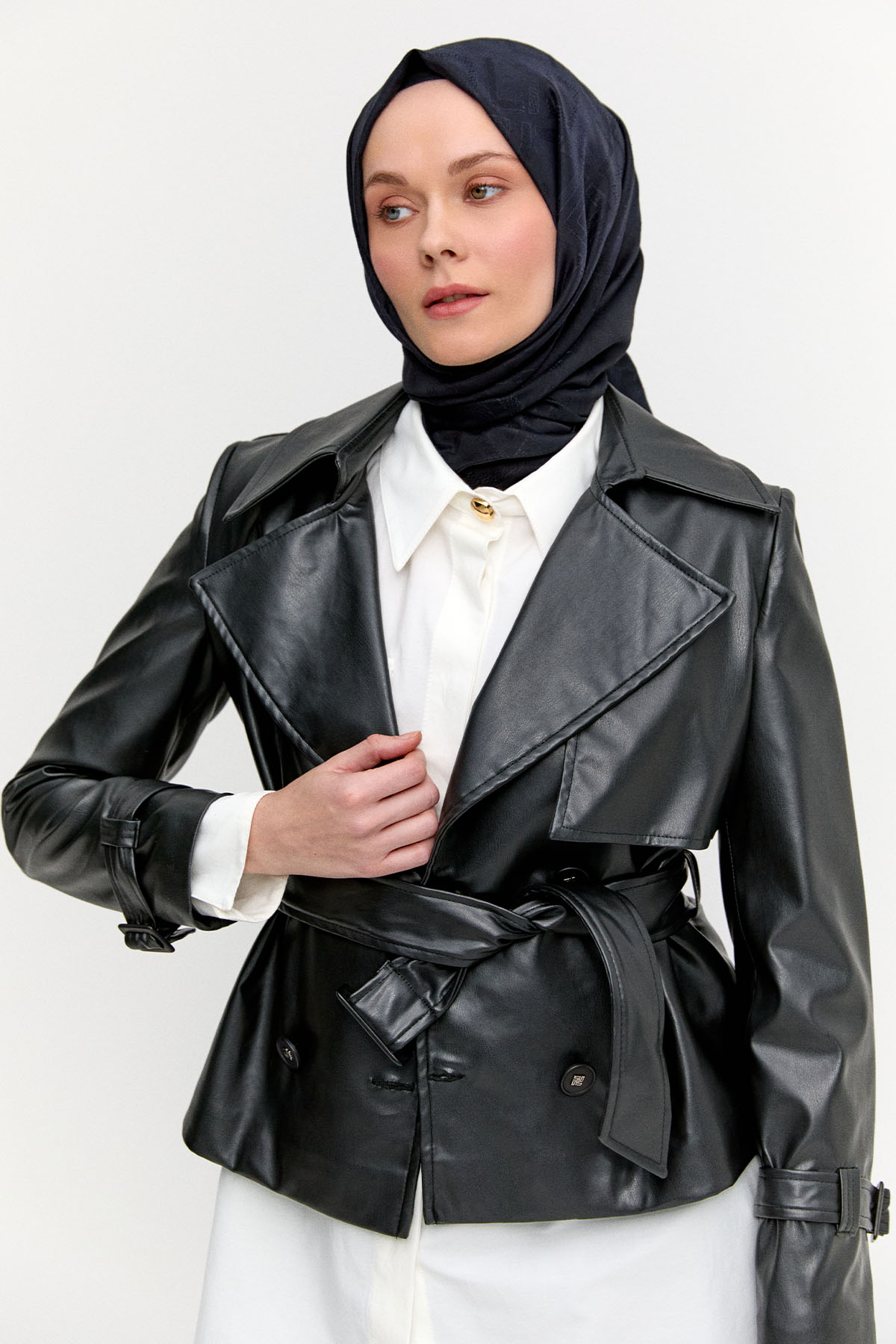 Kruvaze Kemerli Suni Deri Ceket, Tesettür Giyim