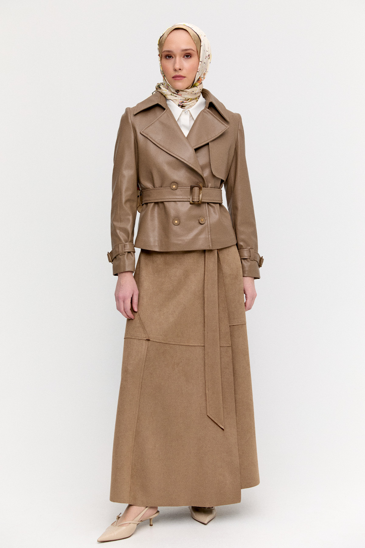 Kruvaze Kemerli Suni Deri Ceket, Tesettür Giyim