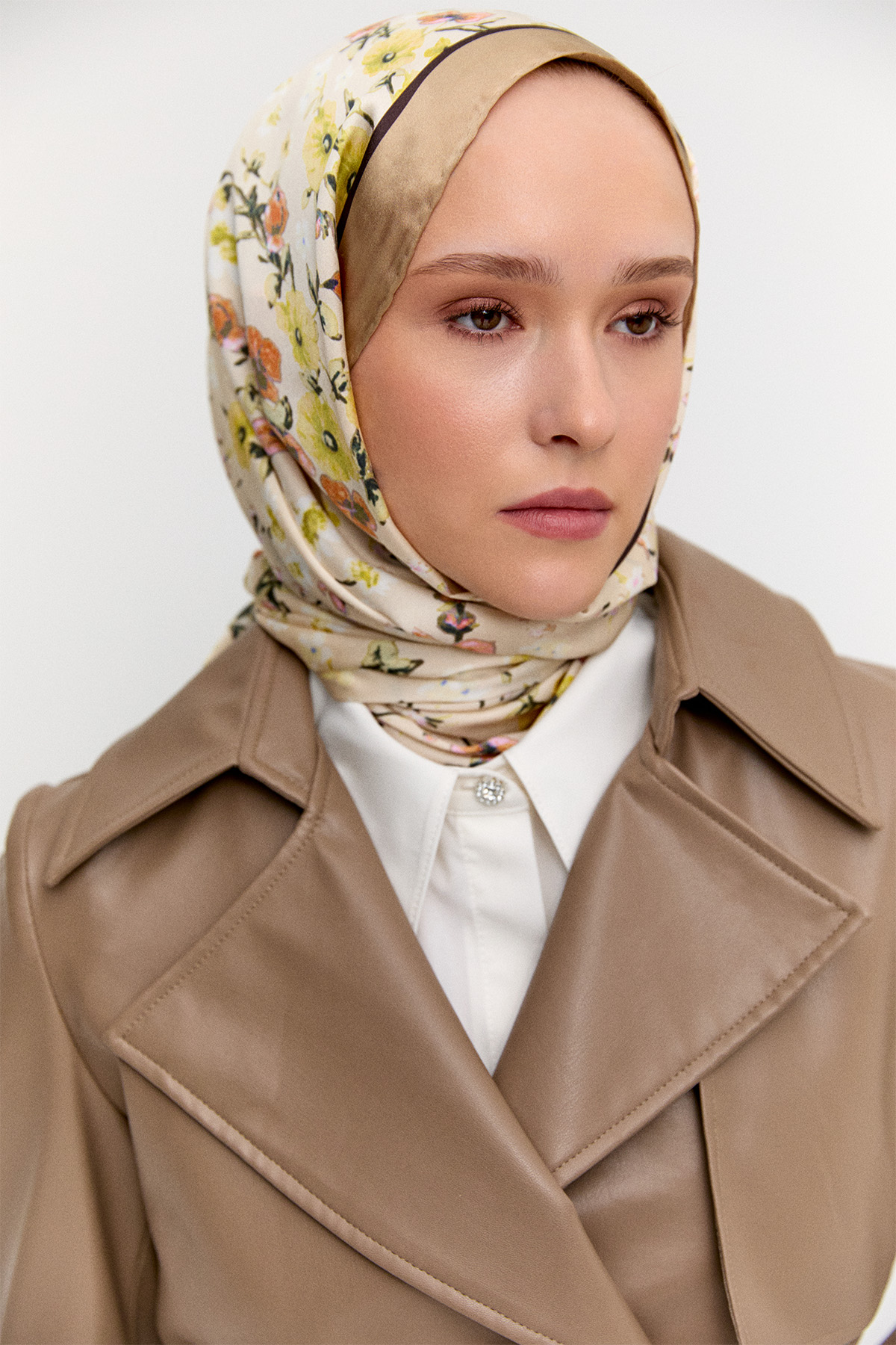 Kruvaze Kemerli Suni Deri Ceket, Tesettür Giyim