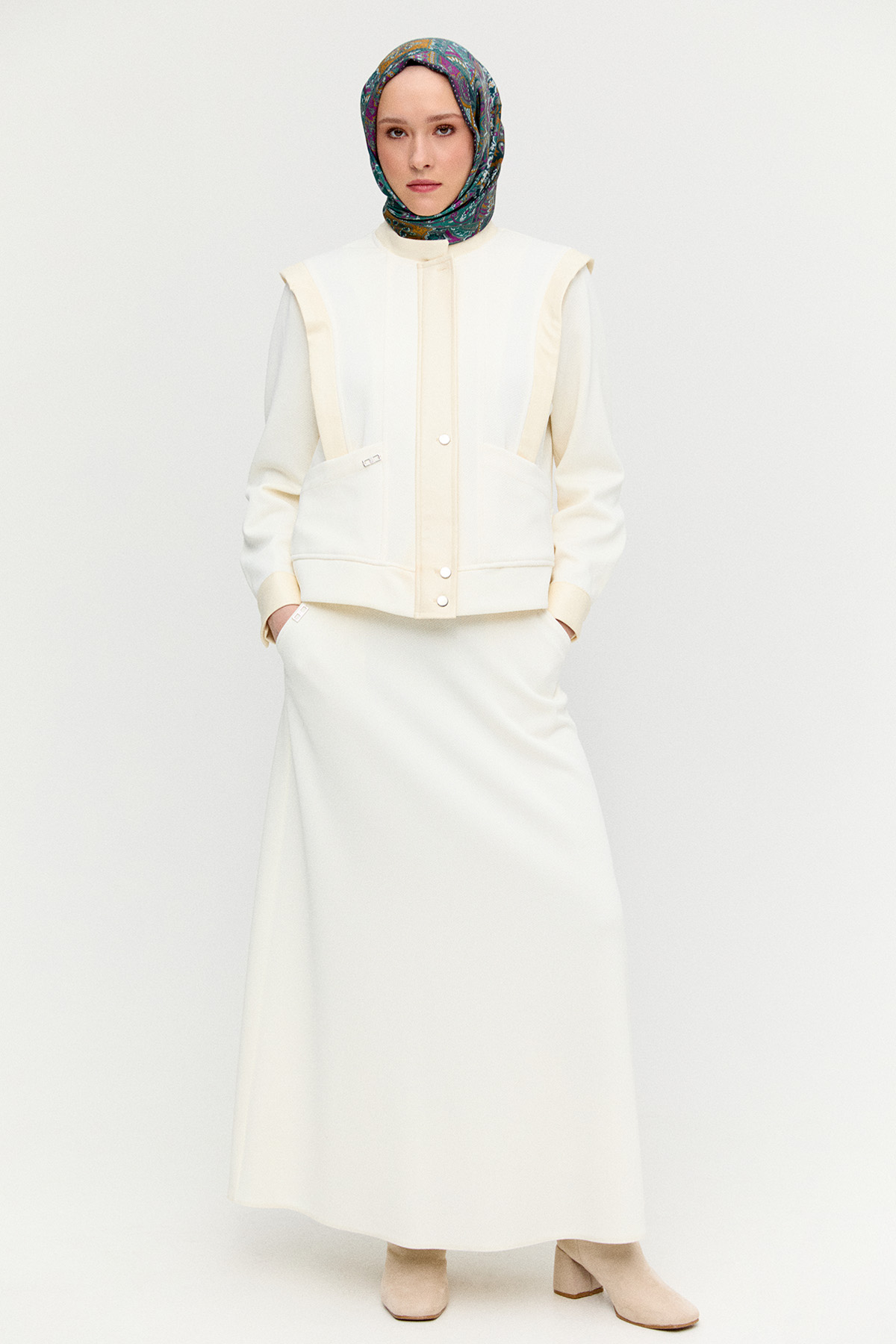 Yüksek Yakalı Örme Ceket, Tesettür Giyim