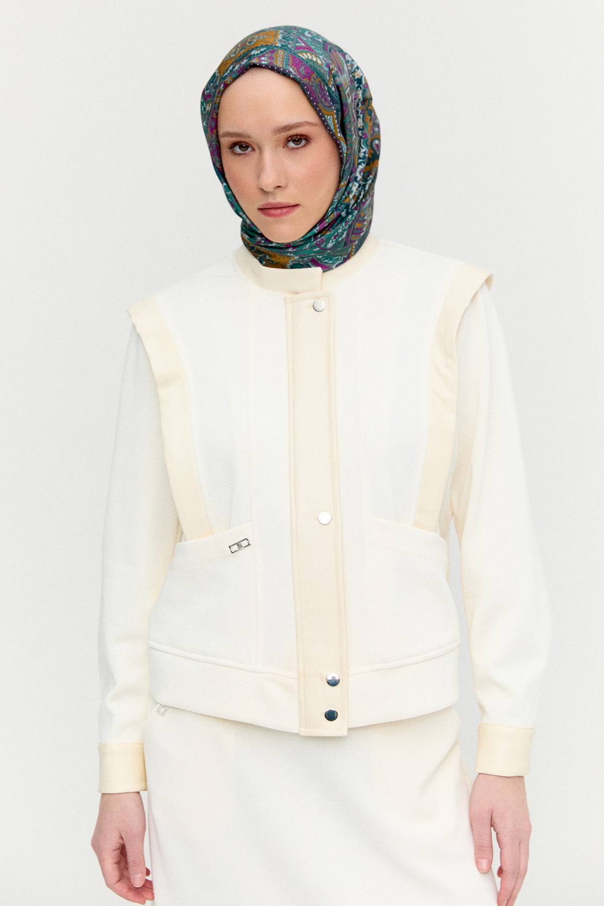 Yüksek Yakalı Örme Ceket, Tesettür Giyim