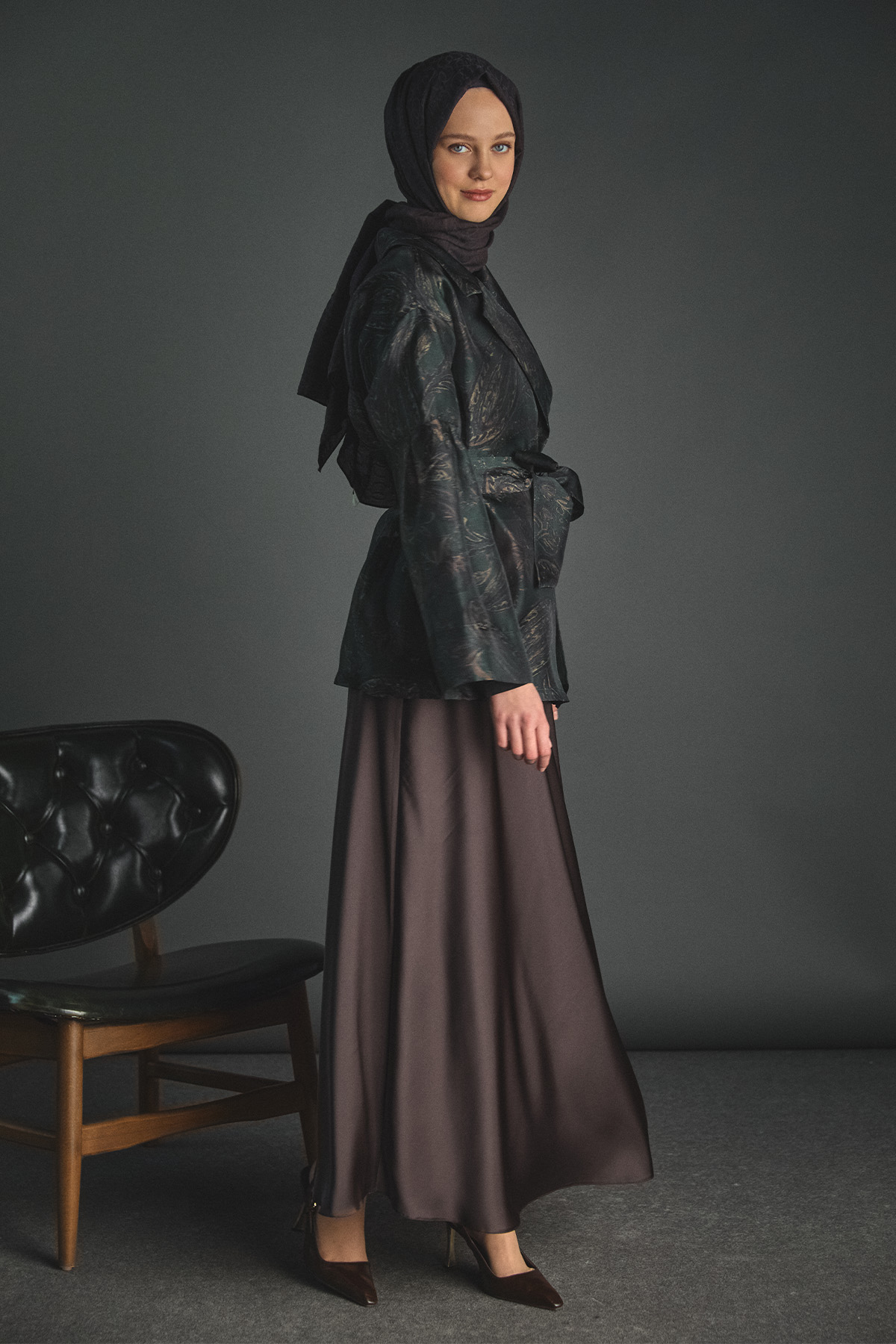 Desenli Kuşaklı Organze Ceket