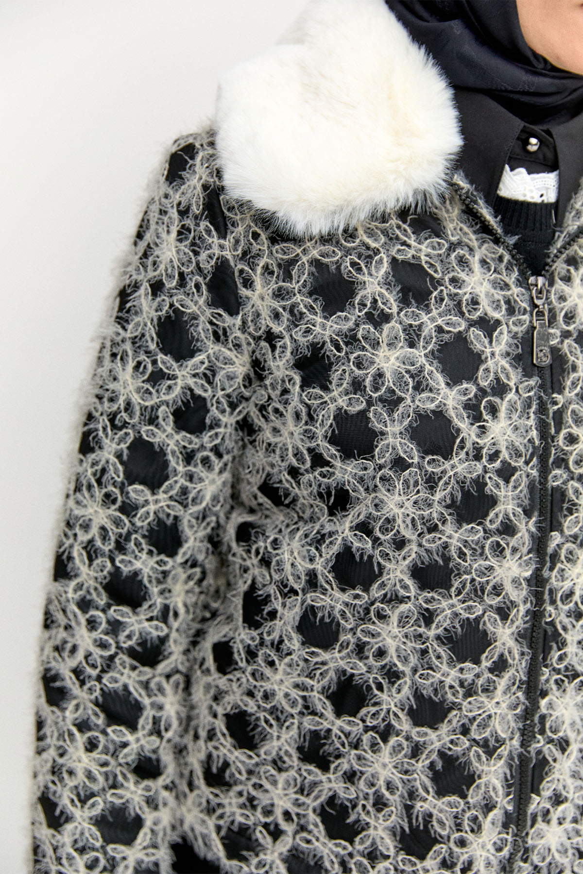 Suni Kürklü Desenli Kısa Ceket, Tesettür Giyim