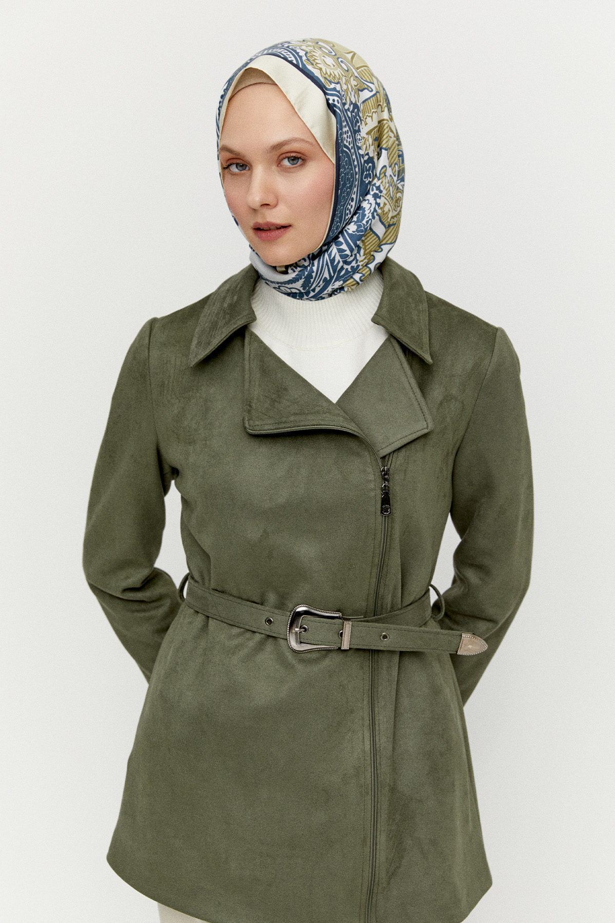 Kruvaze Fermuarlı Süet Görünümlü Kemerli Ceket