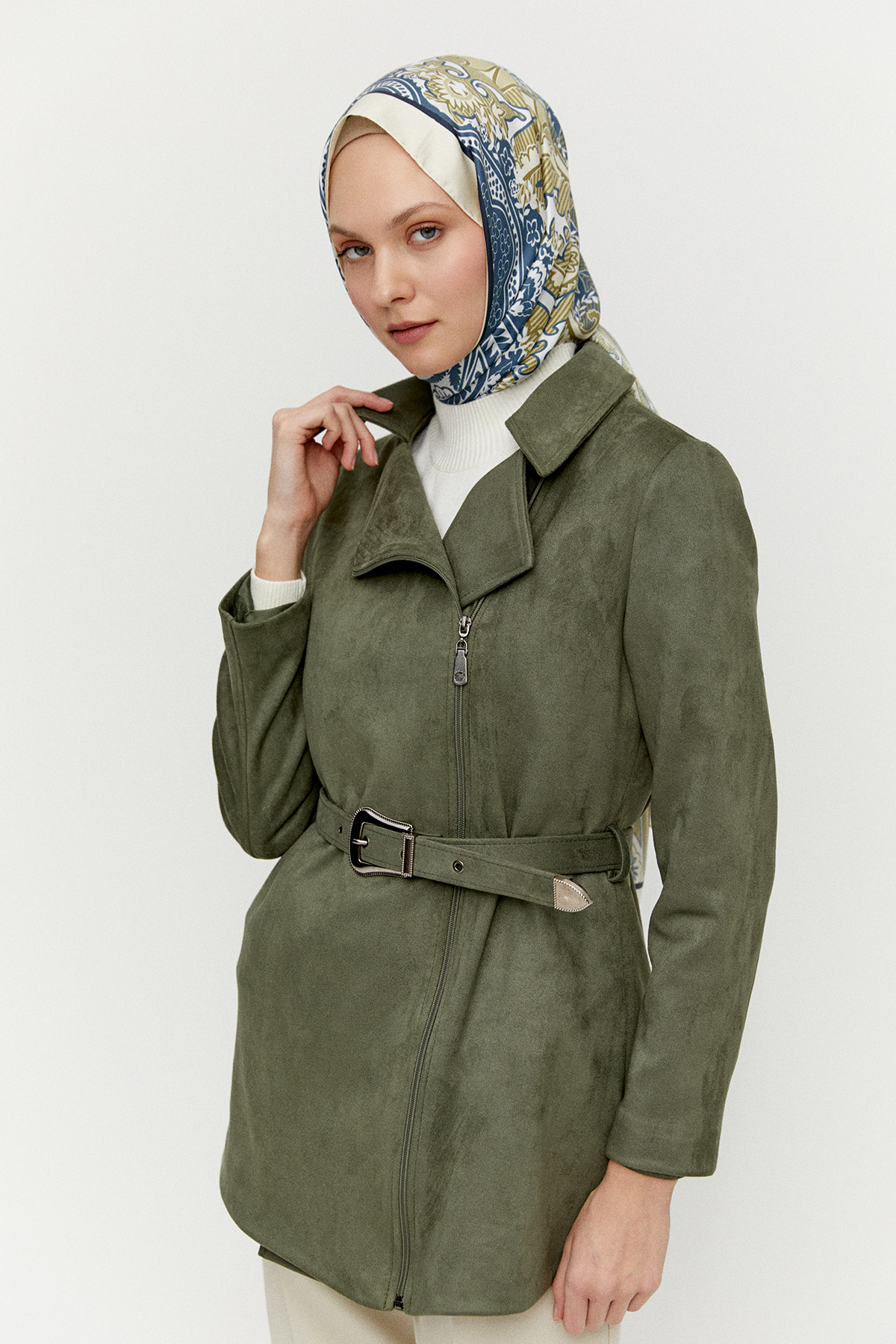 Kruvaze Fermuarlı Süet Görünümlü Kemerli Ceket