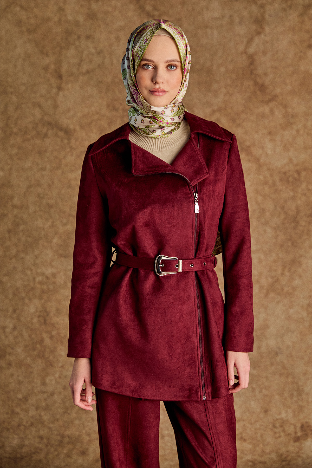 Kruvaze Fermuarlı Süet Görünümlü Kemerli Ceket