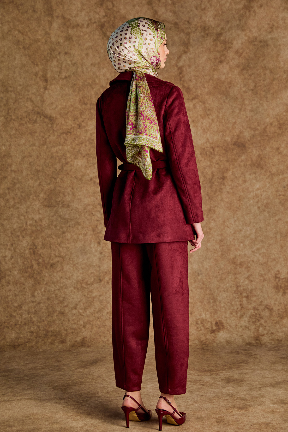 Kruvaze Fermuarlı Süet Görünümlü Kemerli Ceket