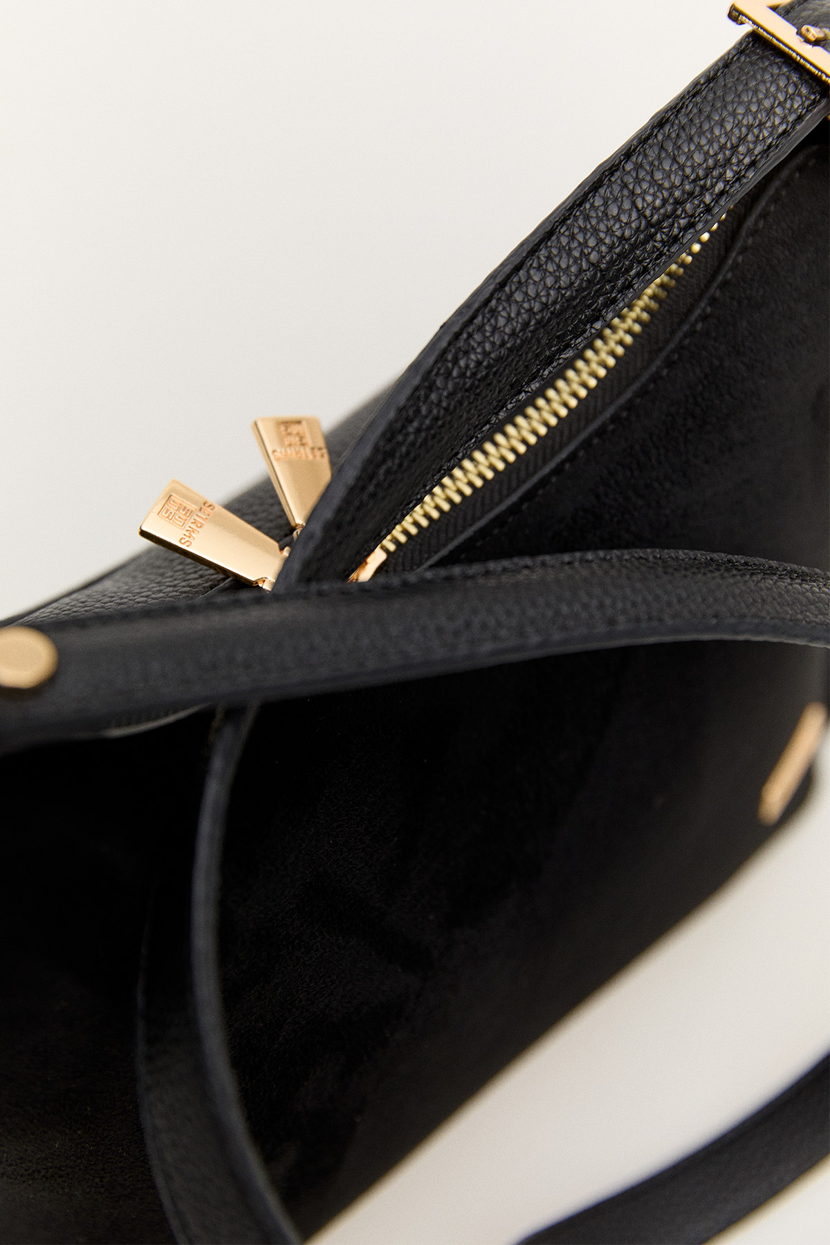 Süet Görünümlü Oval Form Omuz Çantası