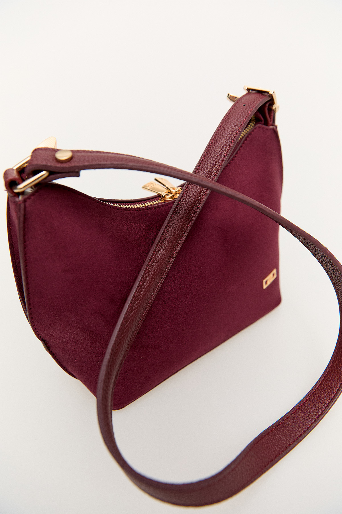 Süet Görünümlü Oval Form Omuz Çantası