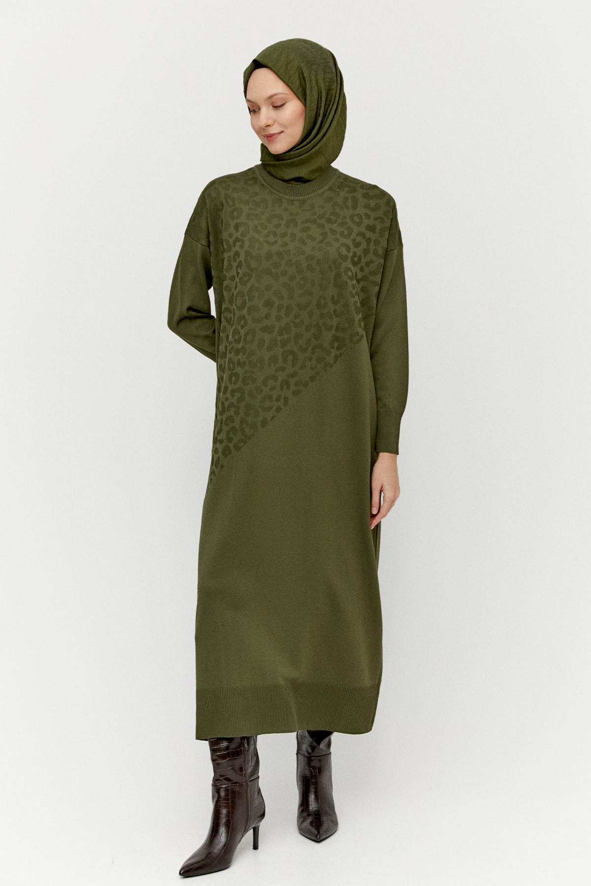 Leopar Desenli Triko Elbise