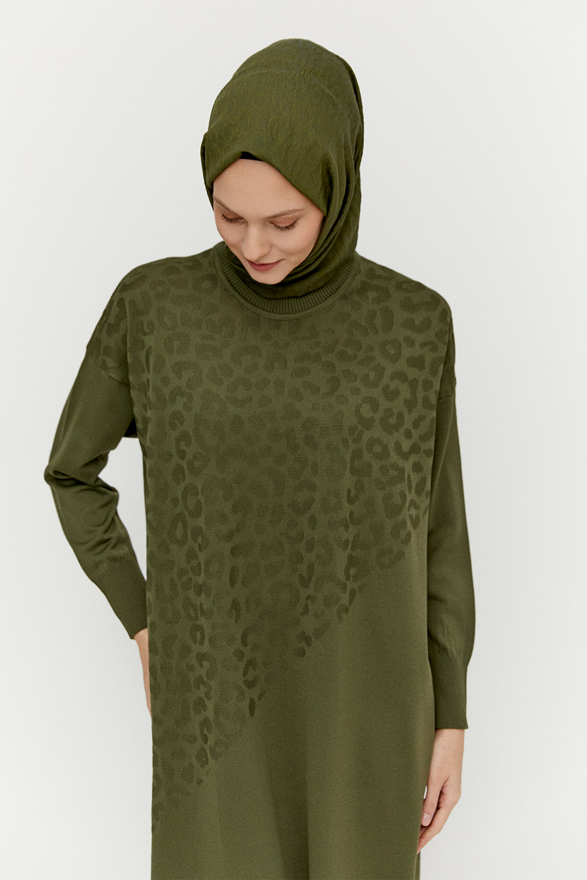 Leopar Desenli Triko Elbise