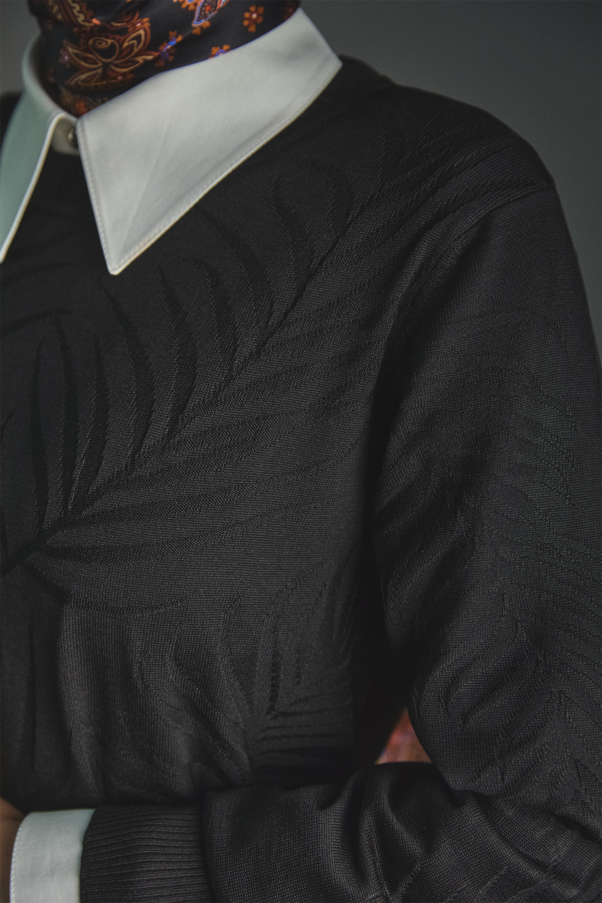 Yaprak Desenli Ribanalı Triko Elbise