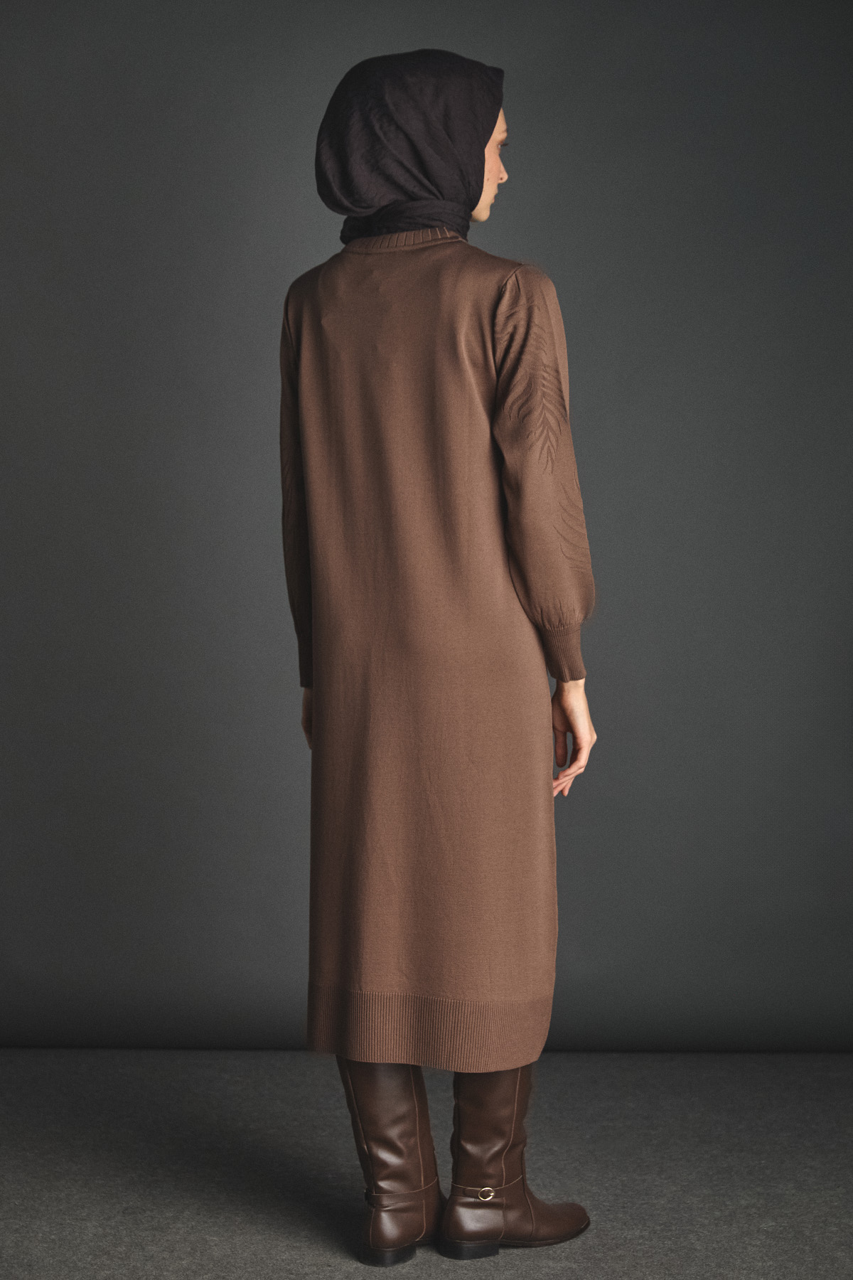 Yaprak Desenli Ribanalı Triko Elbise