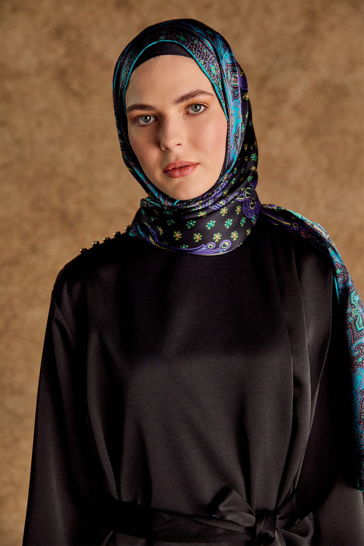 Kuşaklı Drape Detaylı Saten Elbise