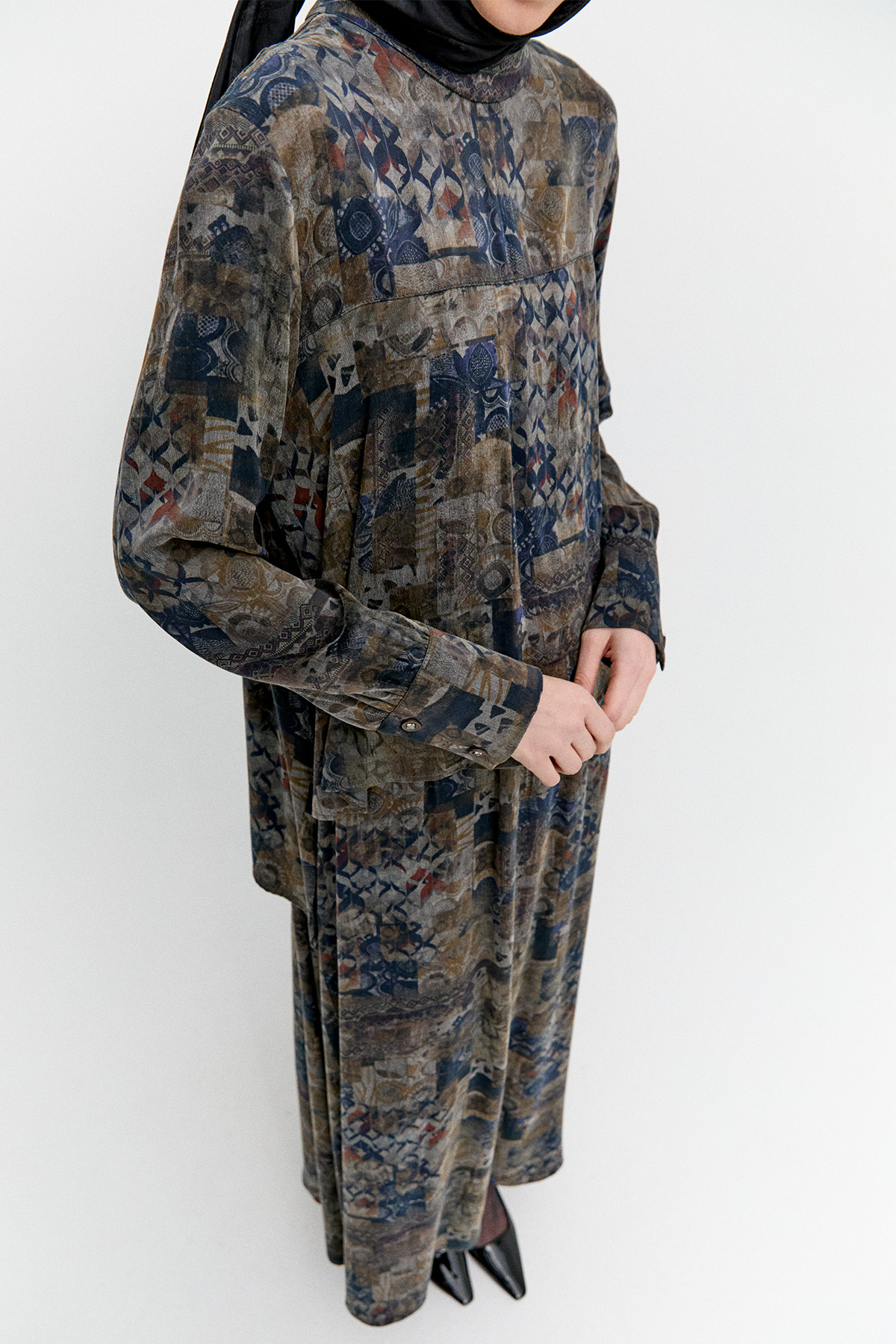 Pelerin Detaylı Desenli Elbise, Tesettür Giyim