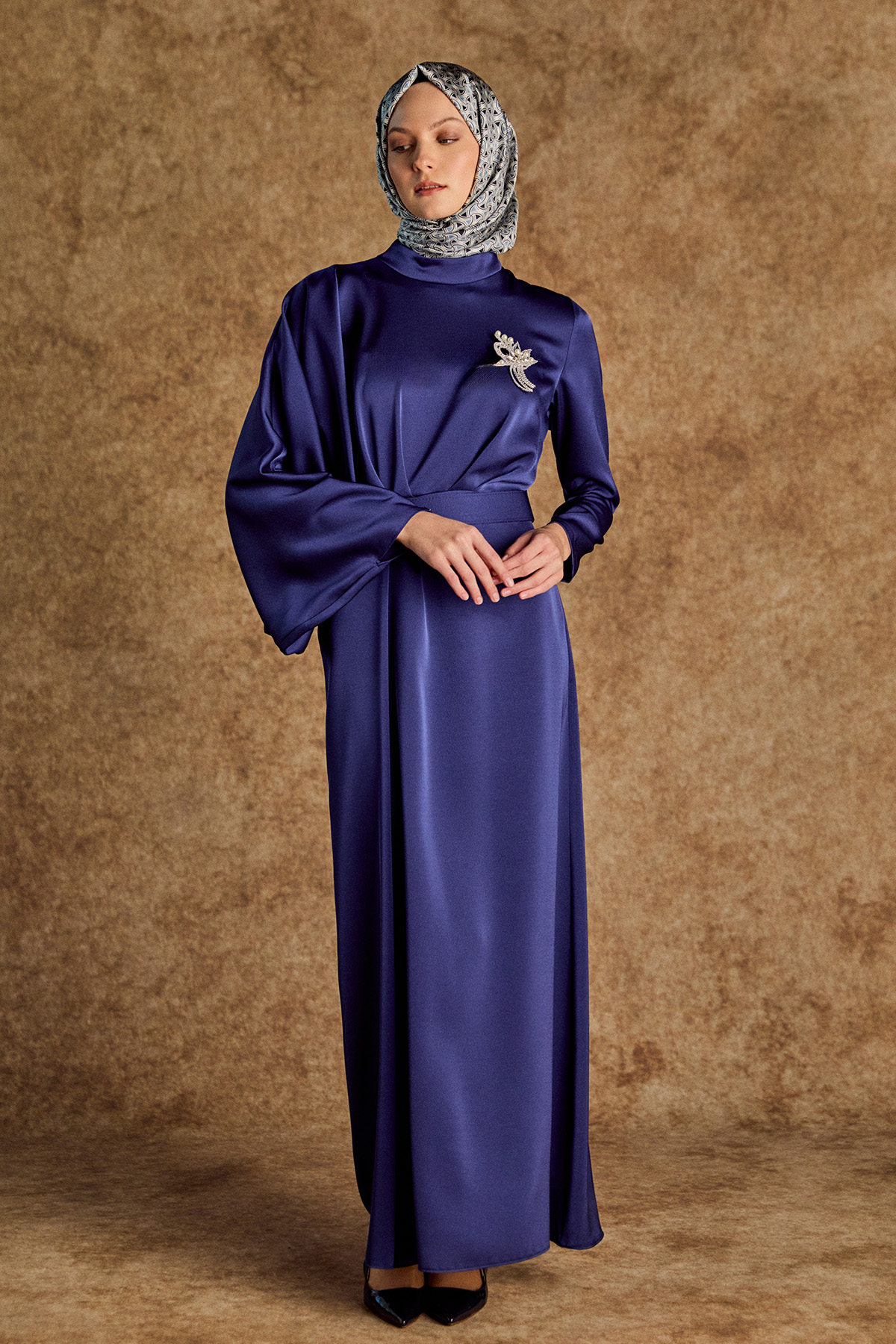 Drape Detaylı Saten Elbise