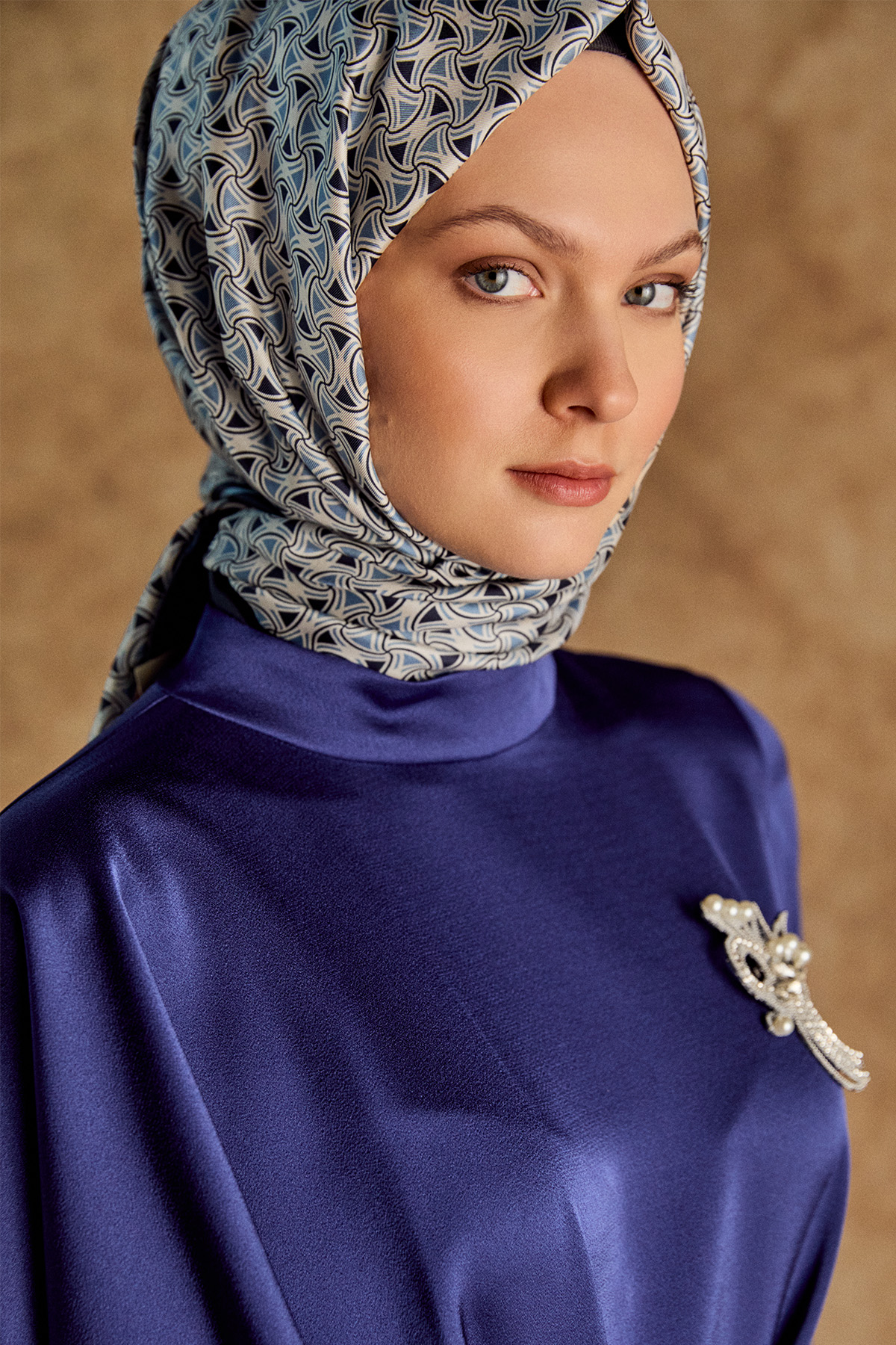 Drape Detaylı Saten Elbise