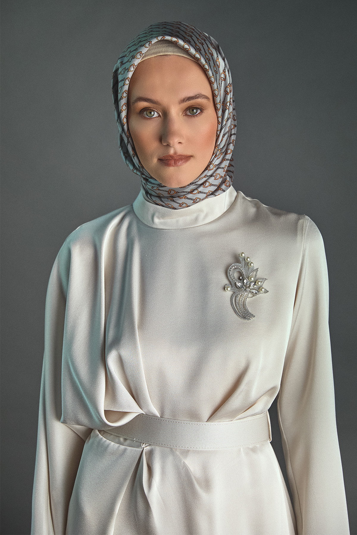 Drape Detaylı Saten Elbise