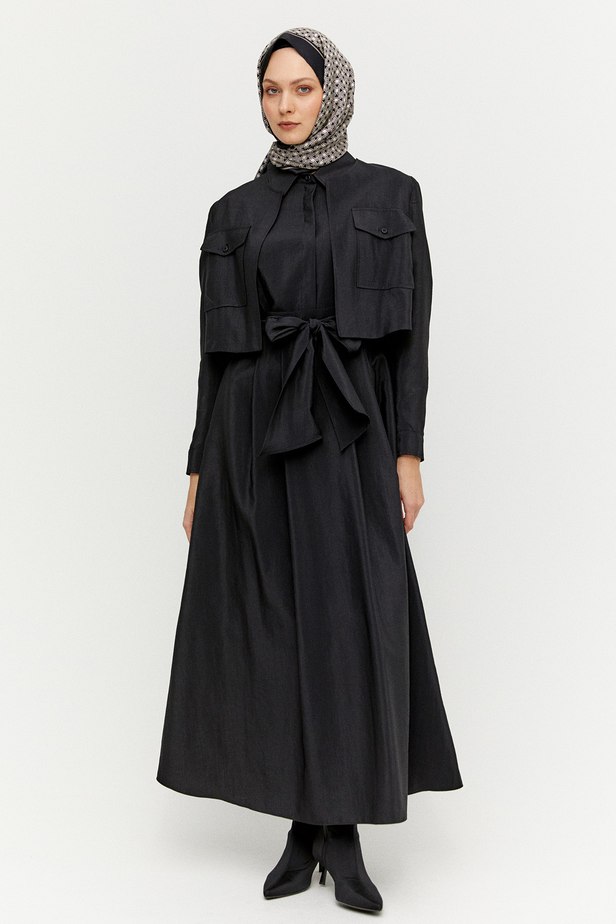 Ceketli Pilikaşe Detaylı Kuşaklı Elbise