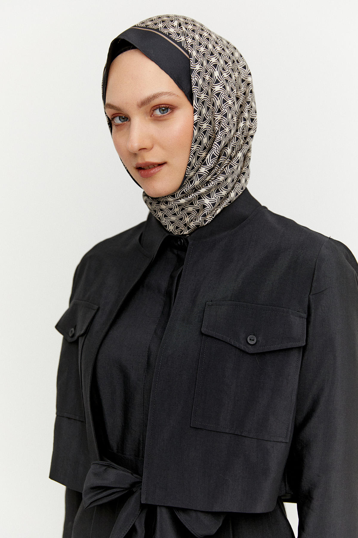 Ceketli Pilikaşe Detaylı Kuşaklı Elbise