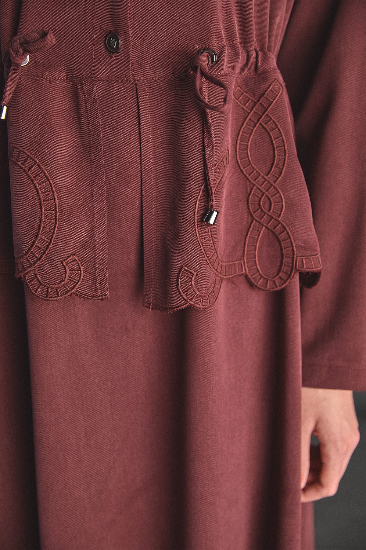 Nakışlı Lyocell Elbise