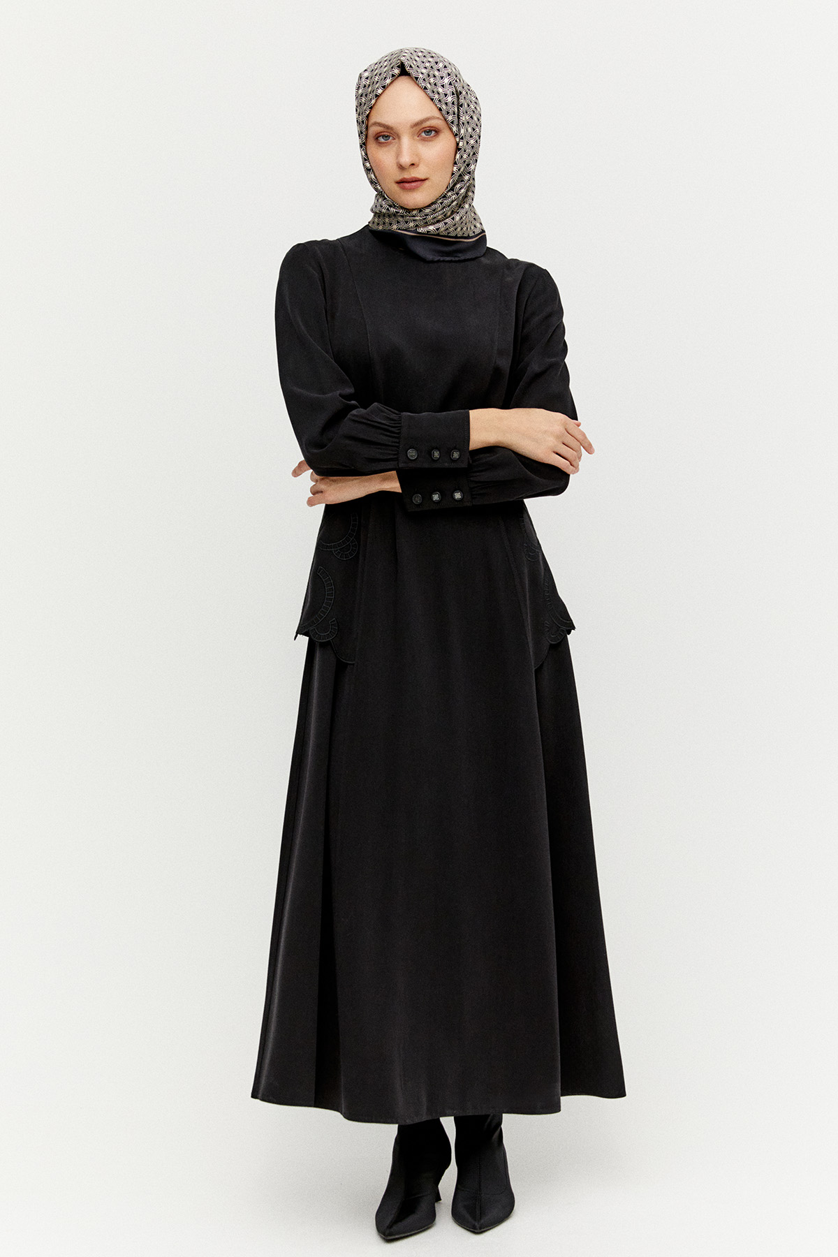 Yakma Desenli Kemerli Elbise